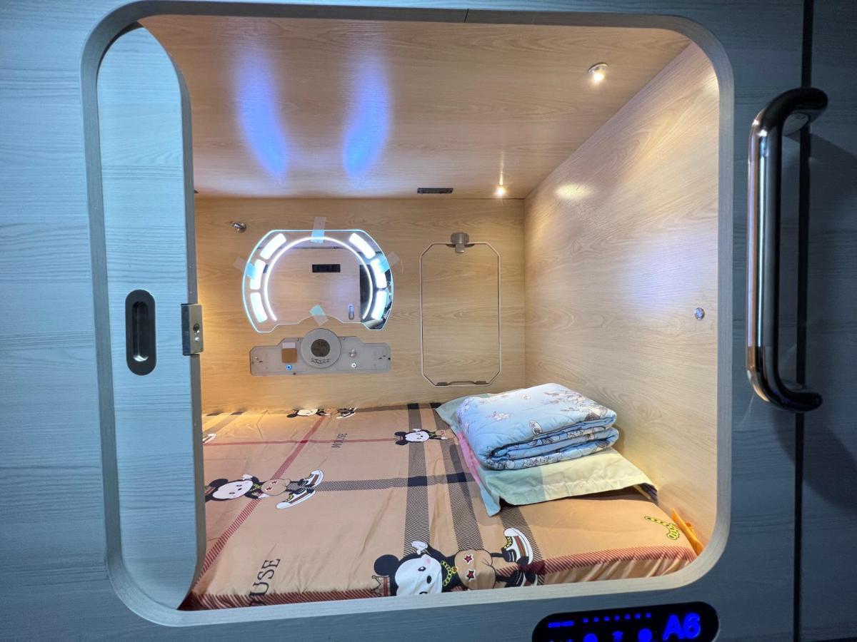 Sleep cubee capsule hotel Hongkong Buitenkant foto