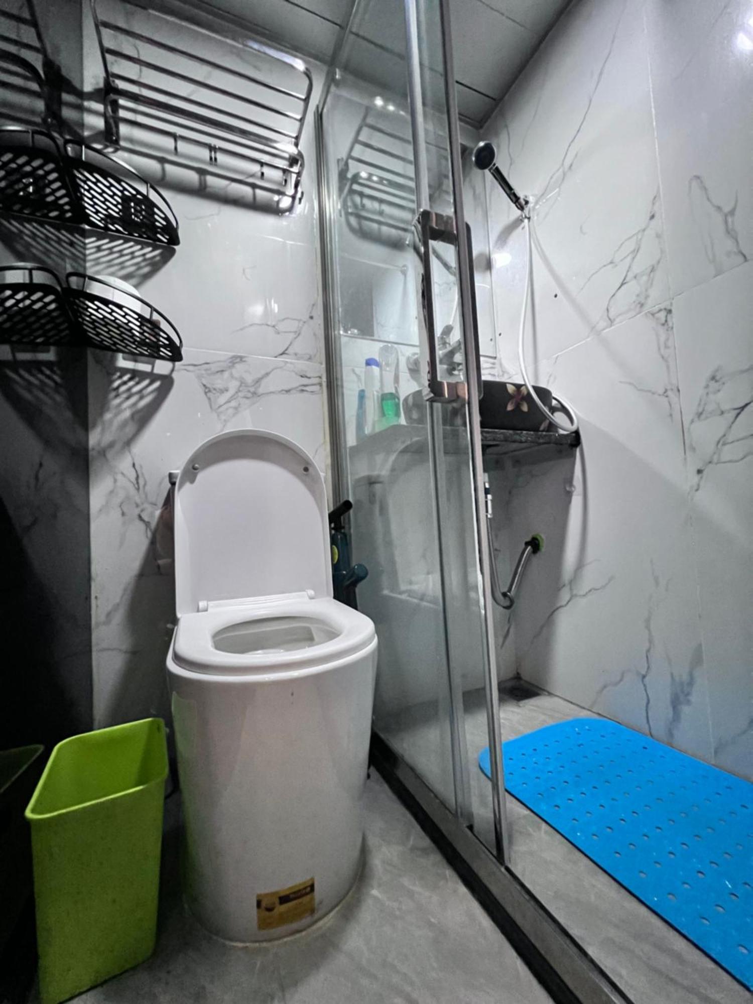 Sleep cubee capsule hotel Hongkong Buitenkant foto